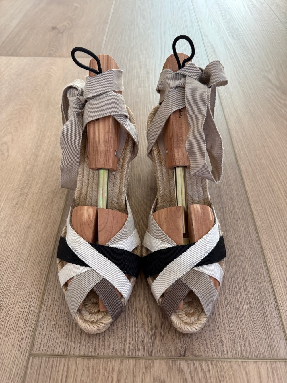 salvatore ferragamo women shoes used fair